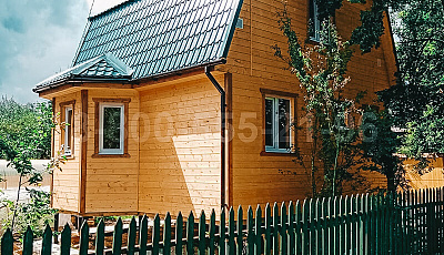 Каркасный дом 6 на 7 м. с мансардой и эркером.