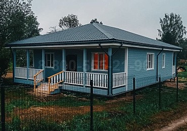 Одноэтажный каркасный дом 14х10м. в Ленинградской области.