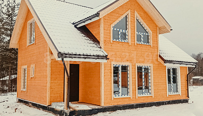 Двухэтажный каркасный дом 9х8 м. в Новгородской области.
