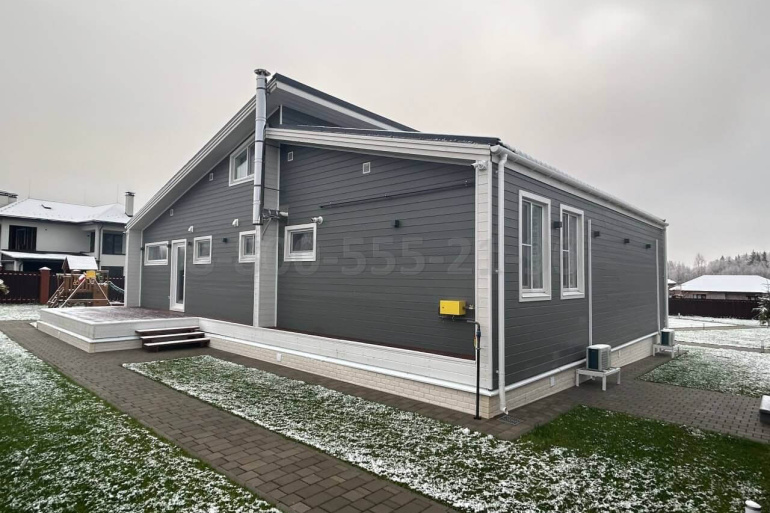 Одноэтажный каркасный дом «Миссури» 15х15 с террасой