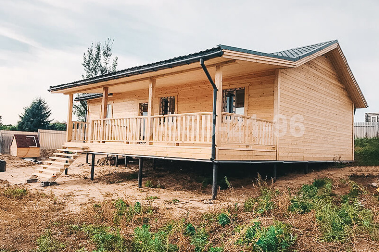 Одноэтажный каркасный дом «Омь» 13.8х11 м.