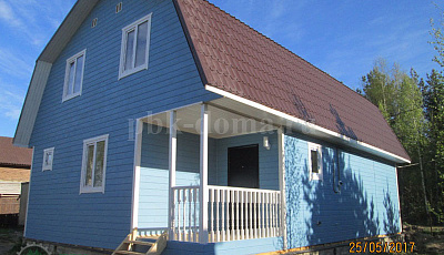 Каркасно-щитовой дом 7,4 на 11 м.