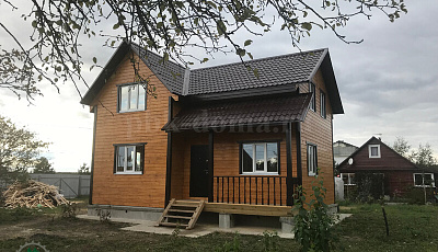 Каркасный дом 9 на 7 в полтора этажа.